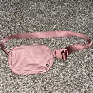 Lululemon belt bag!